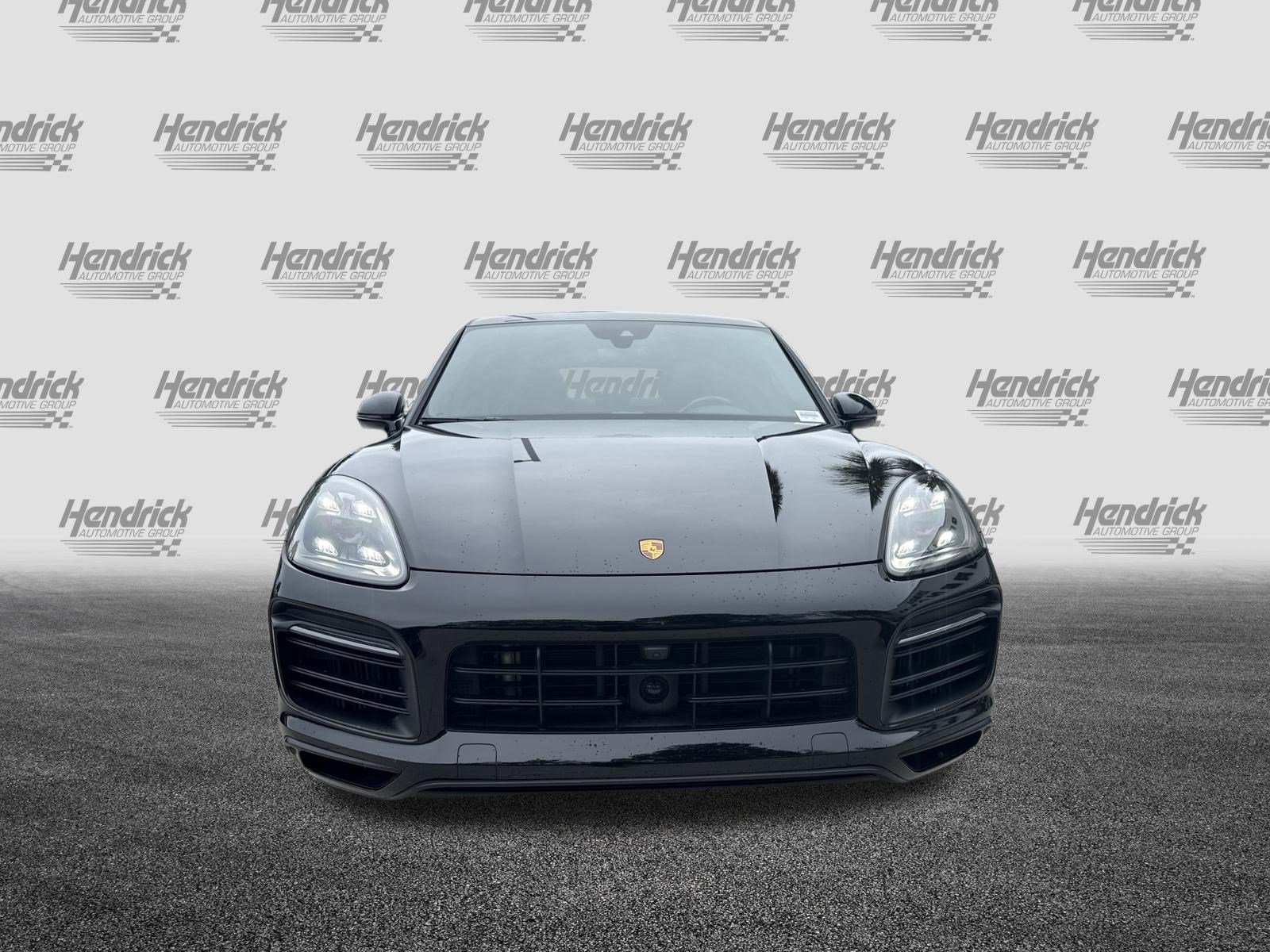 Used 2022 Porsche Cayenne S Platinum image 2