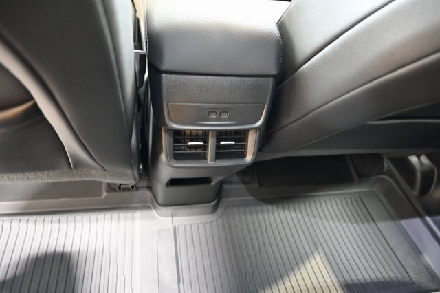 New 2026 Chevrolet Equinox LT image 24