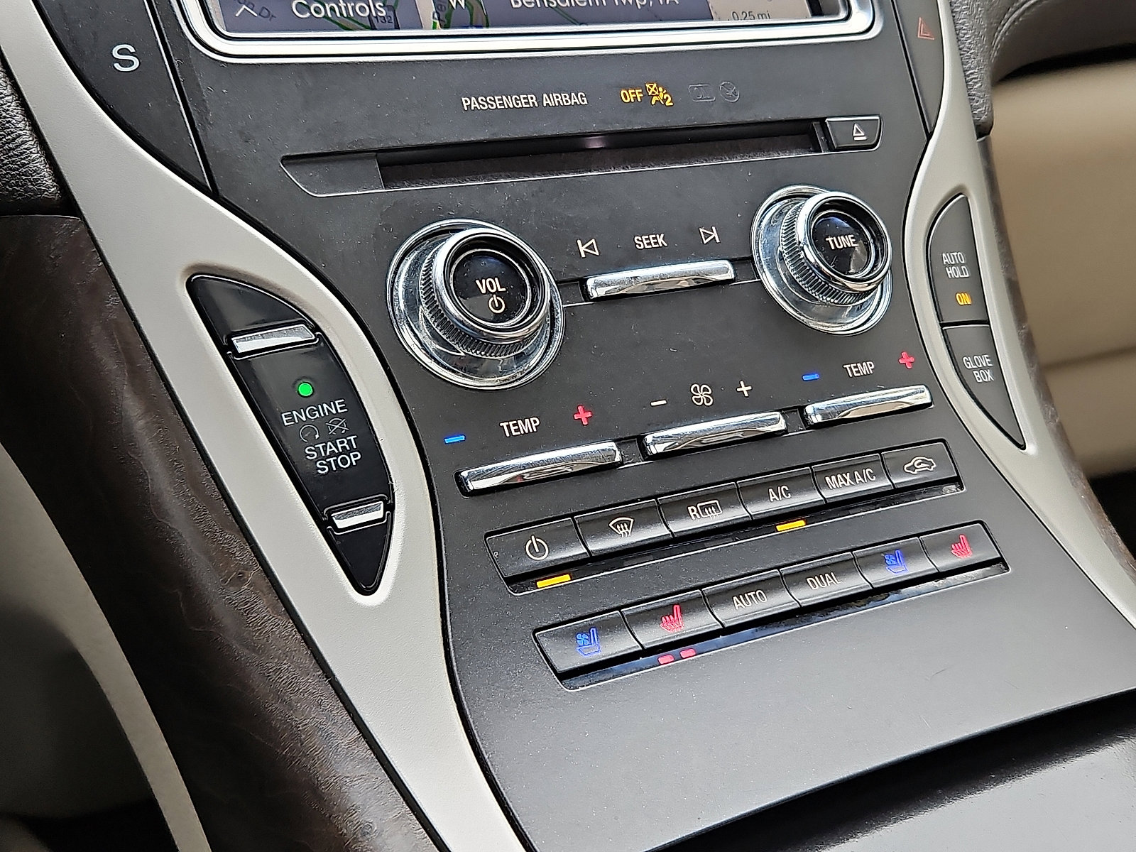 Used 2020 Lincoln Nautilus Reserve image 16
