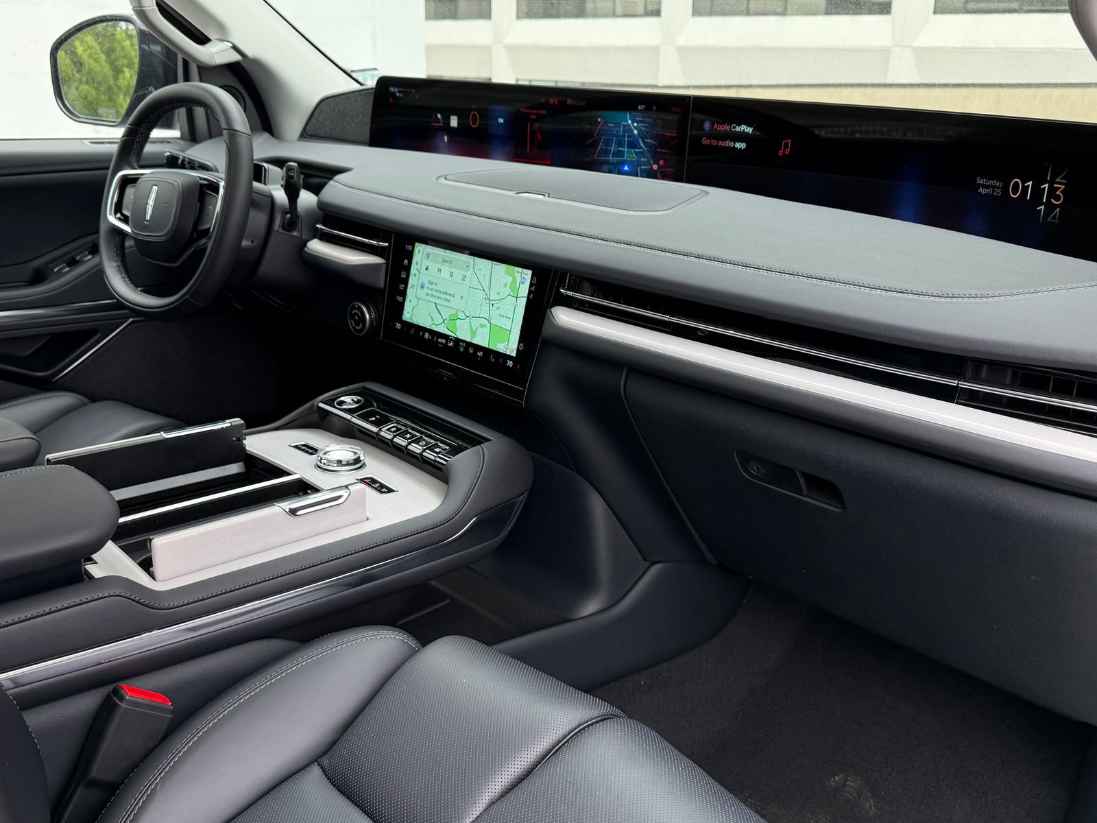 New 2026 Lincoln Navigator L Reserve AWD/4WD image 7