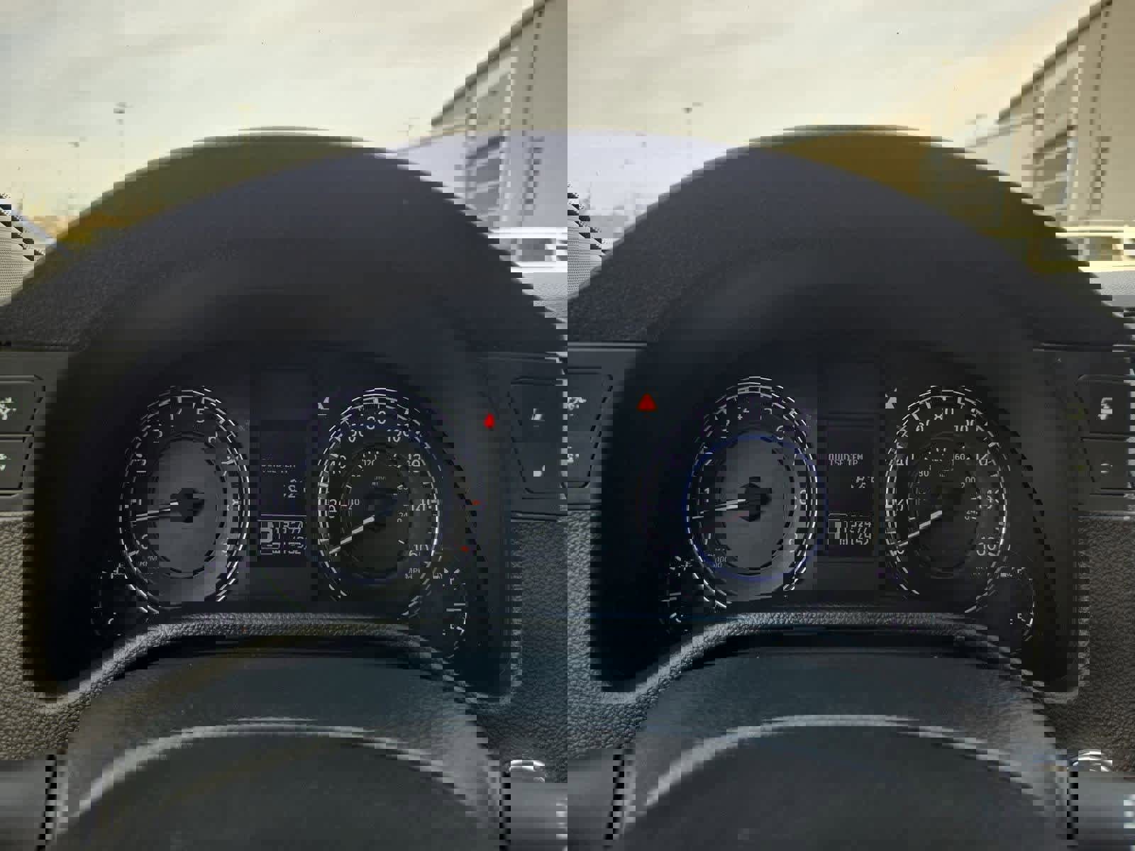 Used 2010 INFINITI G37 Journey w/ Premium Pkg image 32