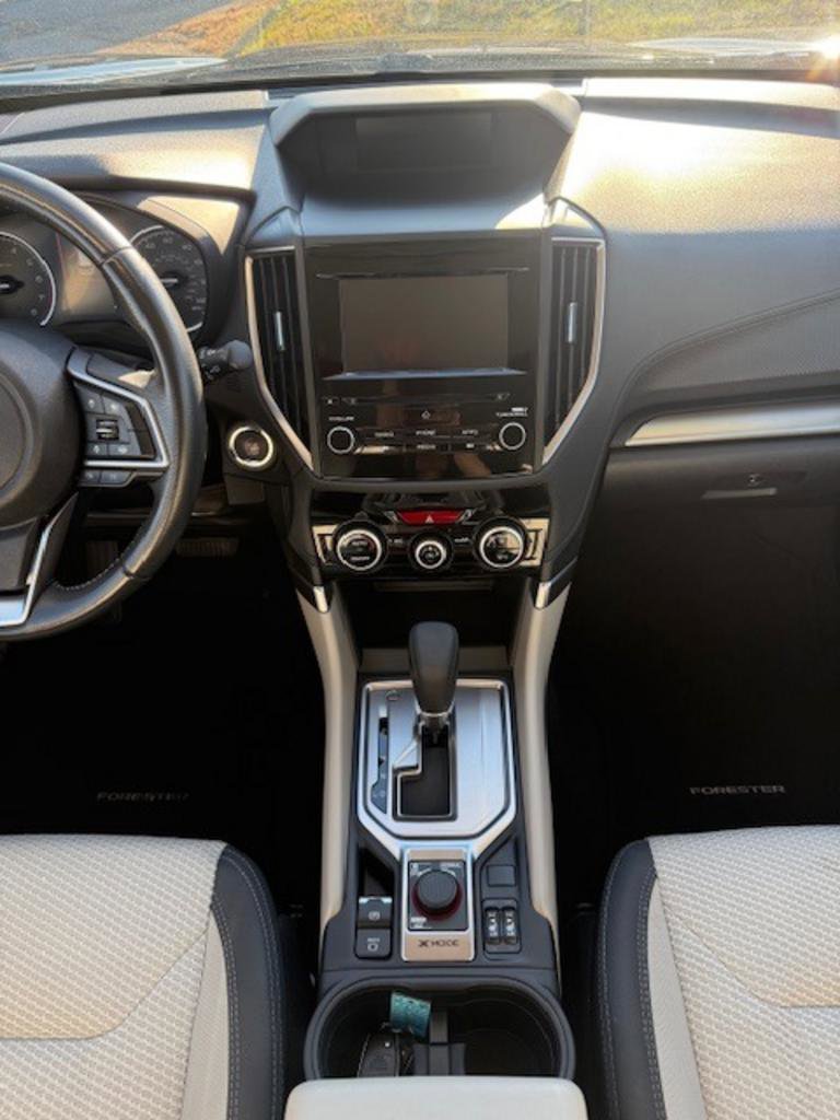 Used 2021 Subaru Forester Premium image 16