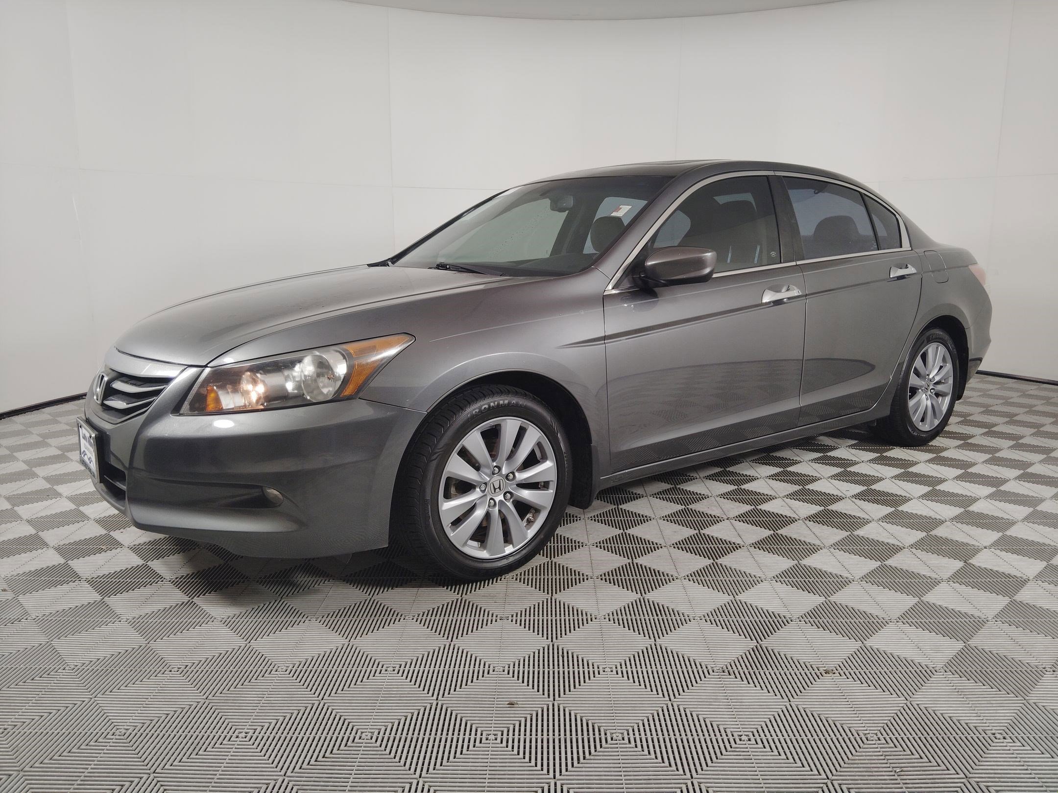 Used 2011 Honda Accord EX-L image 21