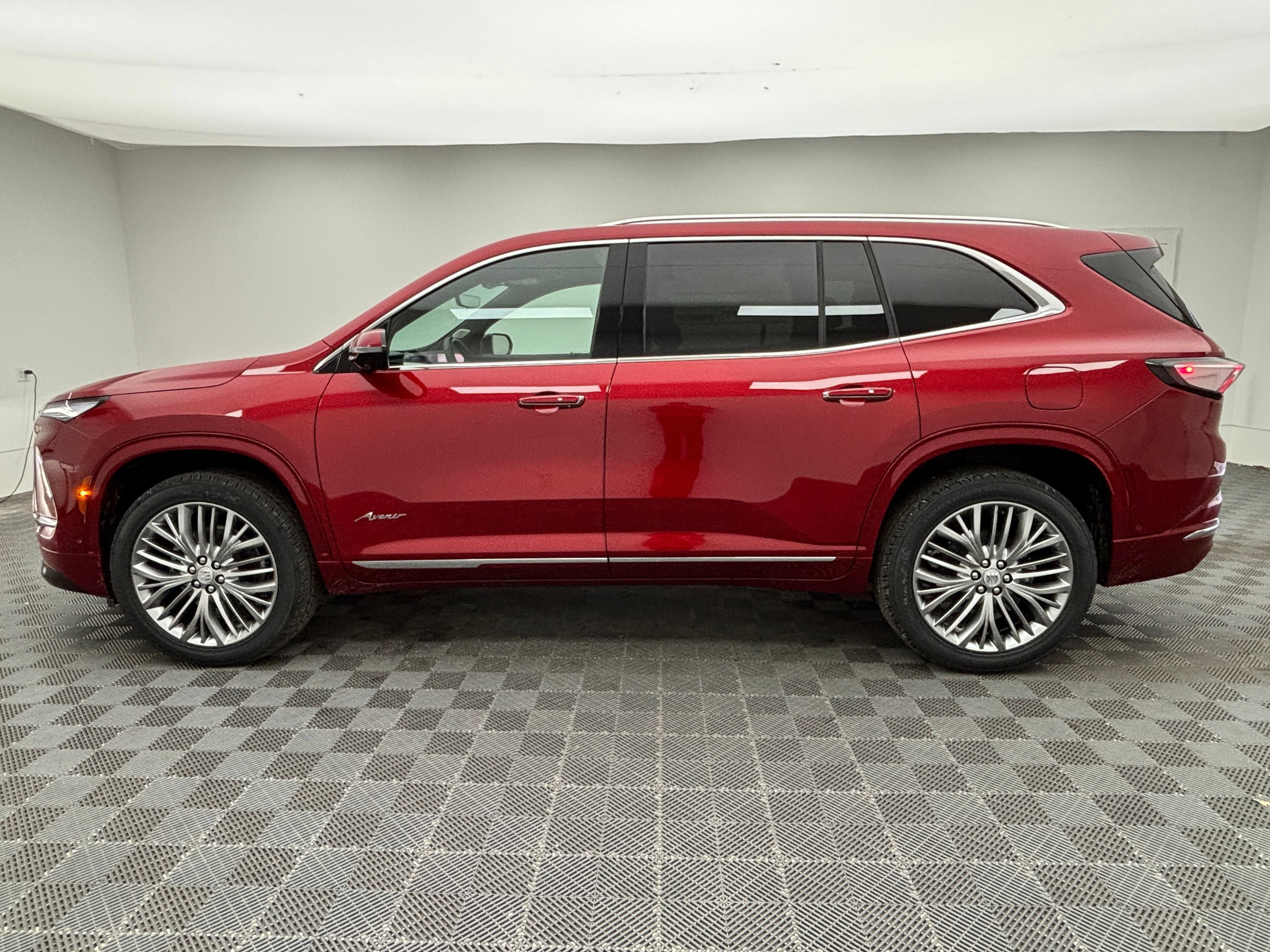 New 2027 Buick Enclave Avenir w/ LPO, Floor Liner Package AWD/4WD image 17