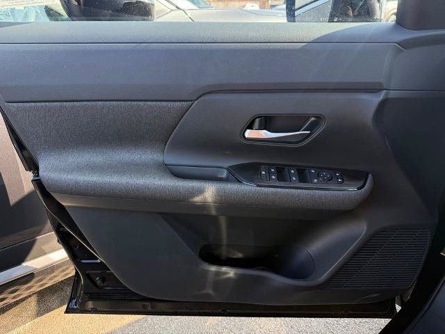 New 2026 Nissan Kicks SV w/ SV Premium Package AWD/4WD image 18