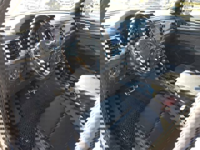 Used 2022 Volkswagen Atlas Cross Sport SEL R-Line image 22