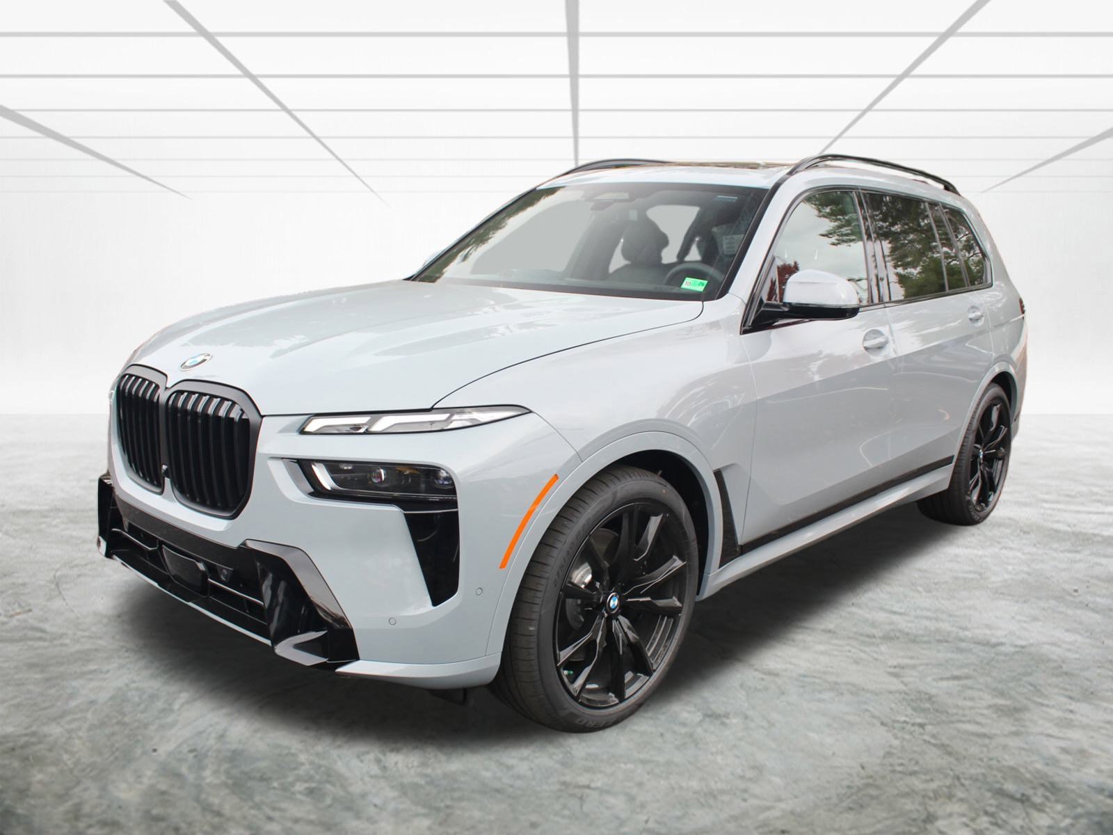 New 2026 BMW X7 xDrive40i w/ Executive Package image 3