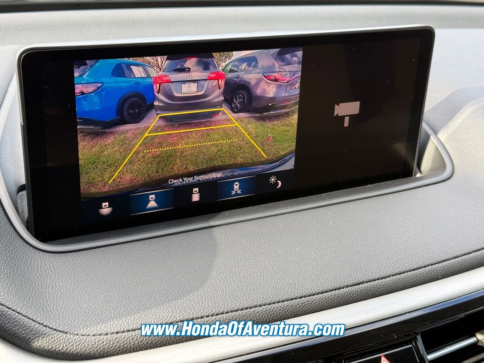 Used 2023 Acura MDX FWD image 26