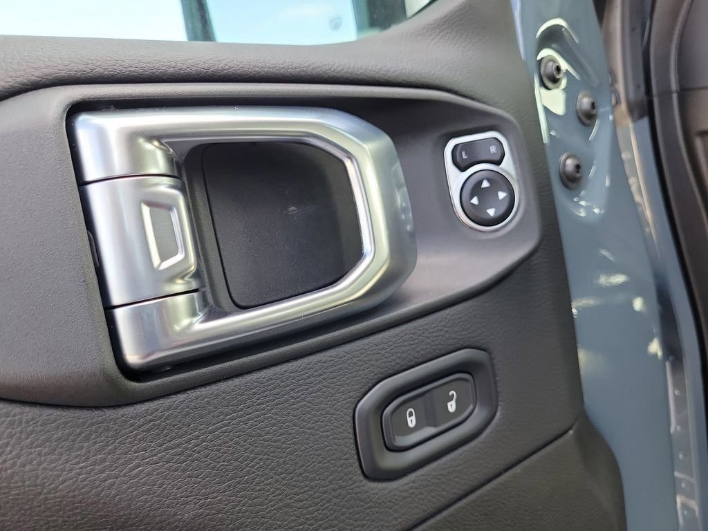 New 2026 Jeep Gladiator Sport AWD/4WD image 18