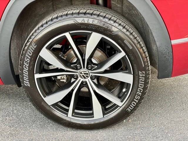 Used 2025 Volkswagen Atlas SEL Premium R-Line image 30