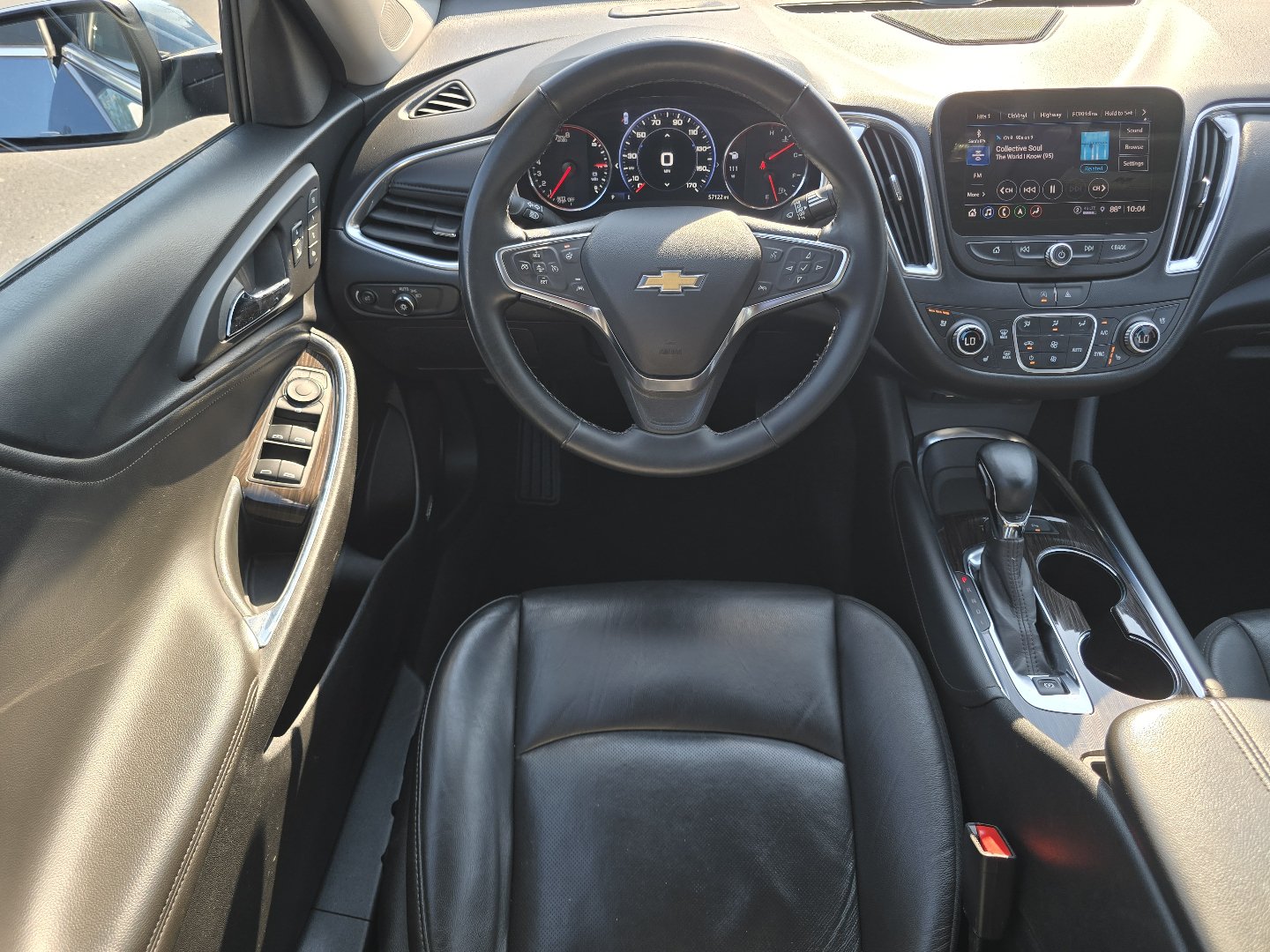 Certified 2024 Chevrolet Malibu LT FWD image 3