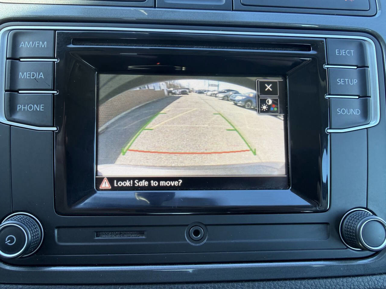 Used 2016 Volkswagen Tiguan S image 29