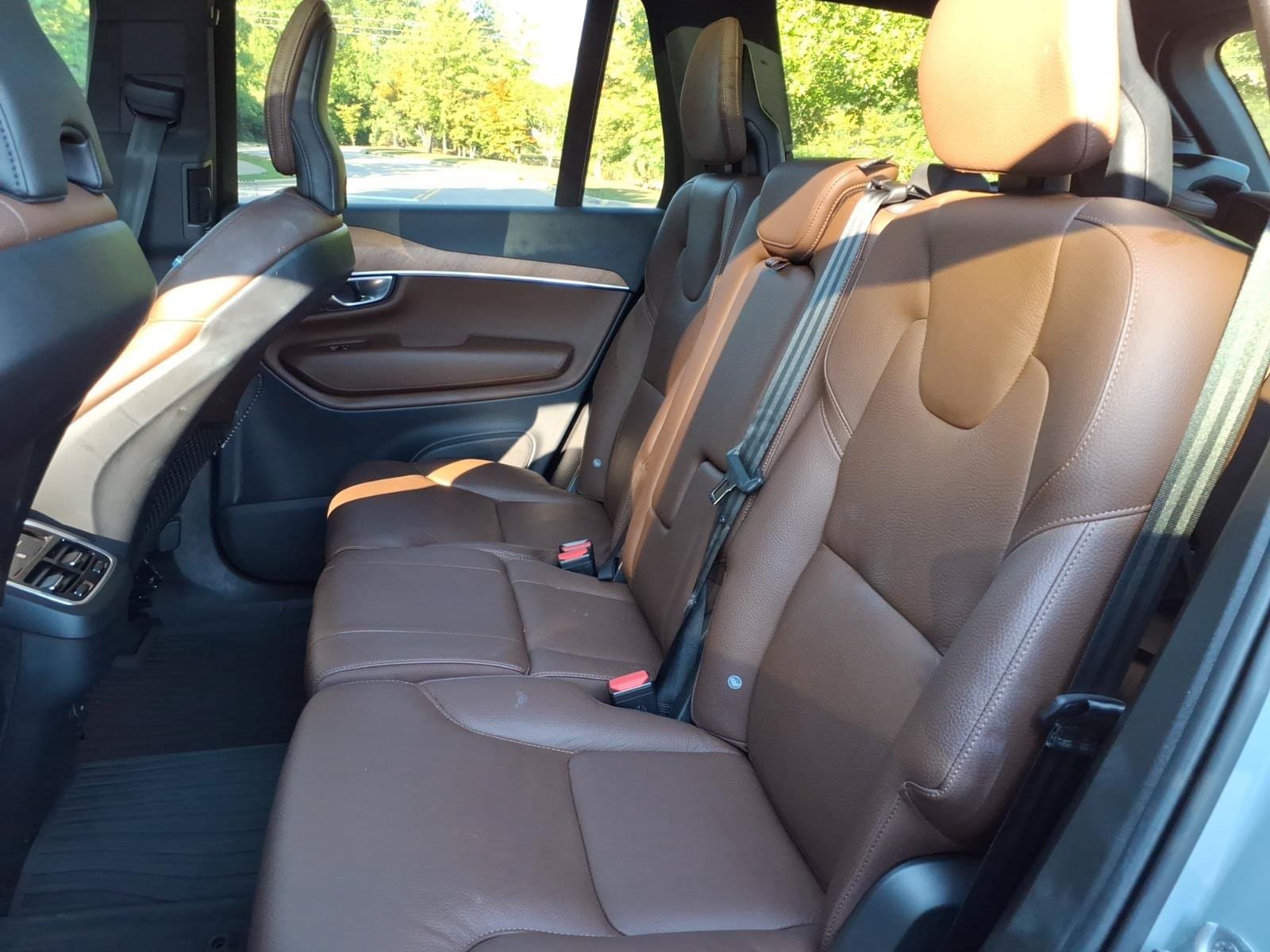 Certified 2024 Volvo XC90 T8 Ultimate w/ Protection Package Premier AWD/4WD image 19