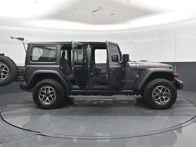 Used 2024 Jeep Wrangler Unlimited Rubicon w/ Technology Group AWD/4WD image 59
