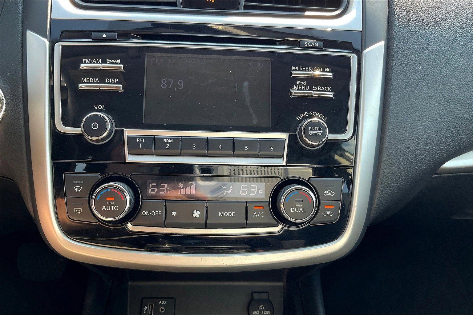 Used 2018 Nissan Altima 2.5 SV image 31