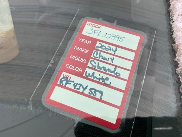 Used 2024 Chevrolet Silverado 3500 W/T image 28