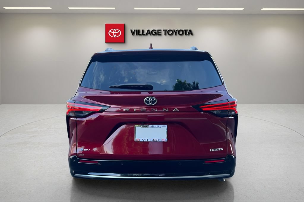 Certified 2026 Toyota Sienna Limited FWD image 4