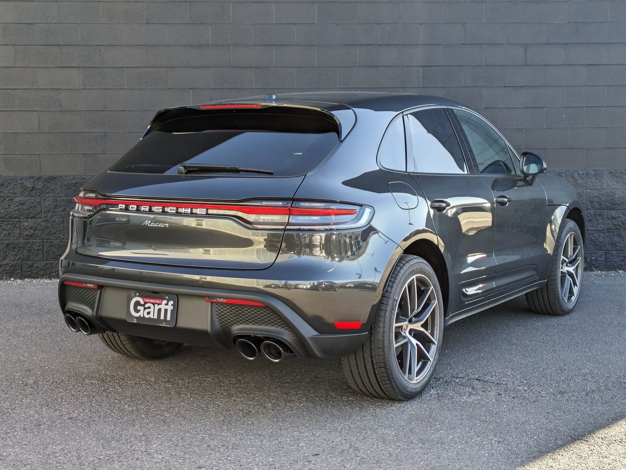 Certified 2025 Porsche Macan image 10