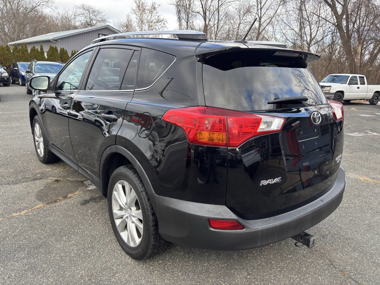 Used 2015 Toyota RAV4 Limited image 3