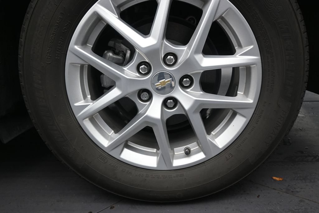 Used 2024 Chevrolet Equinox LT FWD image 10