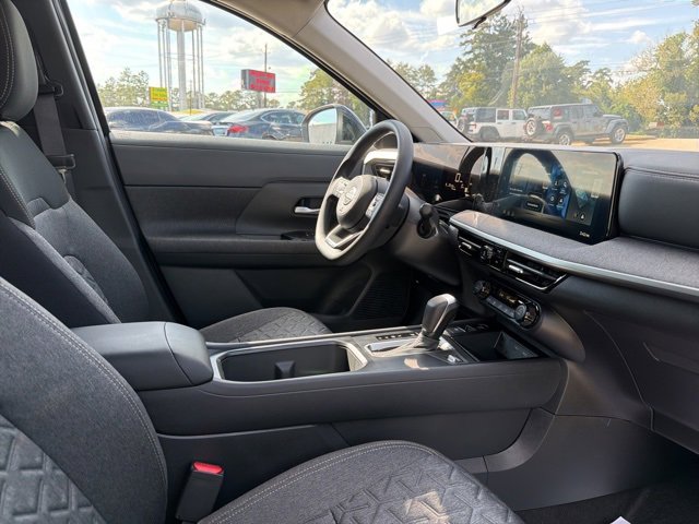 New 2026 Nissan Kicks SV image 27