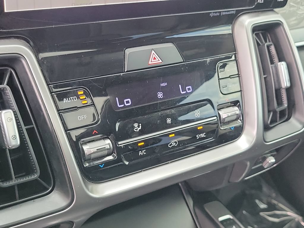 Used 2023 Kia Sorento S w/ Panoramic Sunroof Package FWD image 36