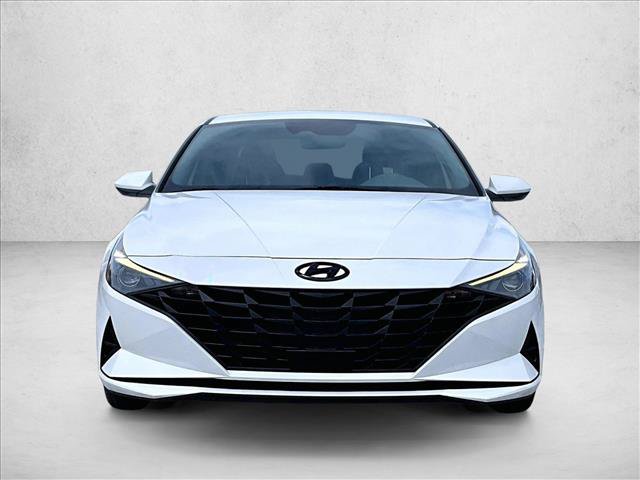Used 2023 Hyundai Elantra SEL w/ Convenience Package FWD image 3