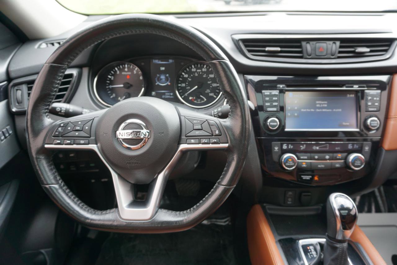 Used 2017 Nissan Rogue SL w/ SL Premium Package AWD/4WD image 10