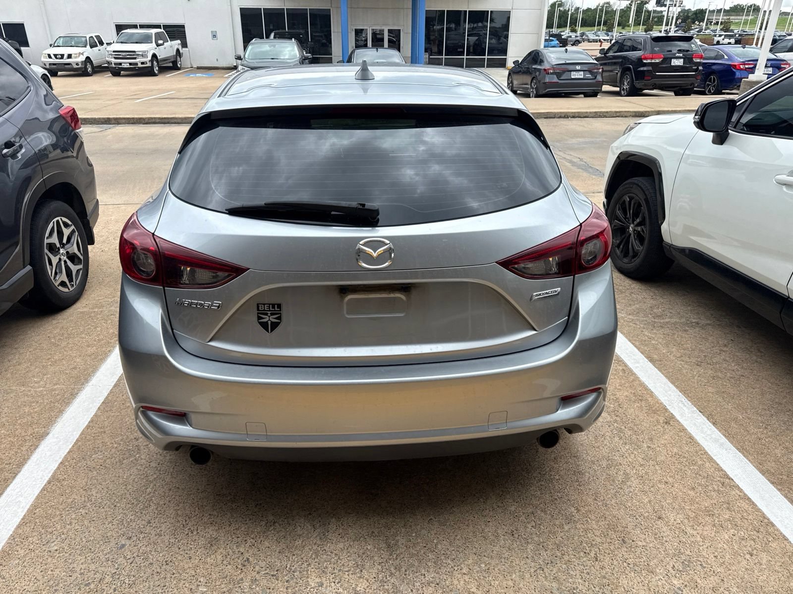 Used 2018 MAZDA MAZDA3 Touring FWD image 6