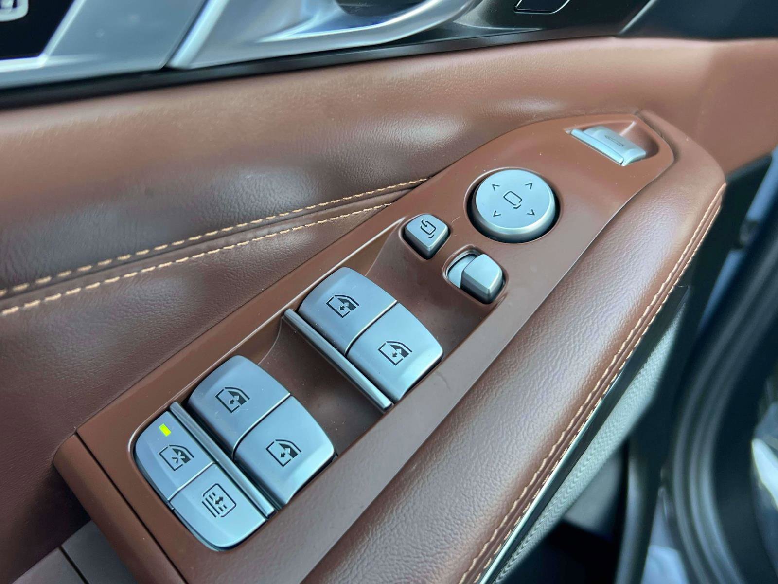 Used 2023 BMW X7 xDrive40i w/ Executive Package image 17