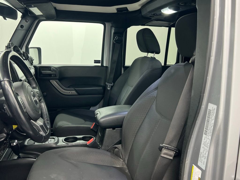 Used 2017 Jeep Wrangler Unlimited Sport w/ Connectivity Group image 7