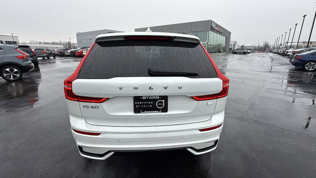 Certified 2024 Volvo XC60 T8 Ultimate w/ Climate Package image 32