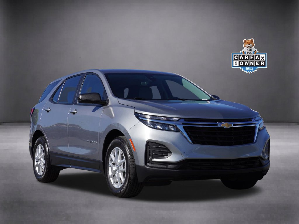 Used 2024 Chevrolet Equinox LS FWD image 2