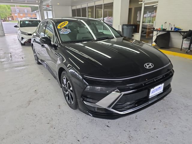 Used 2025 Hyundai Sonata SEL FWD image 7
