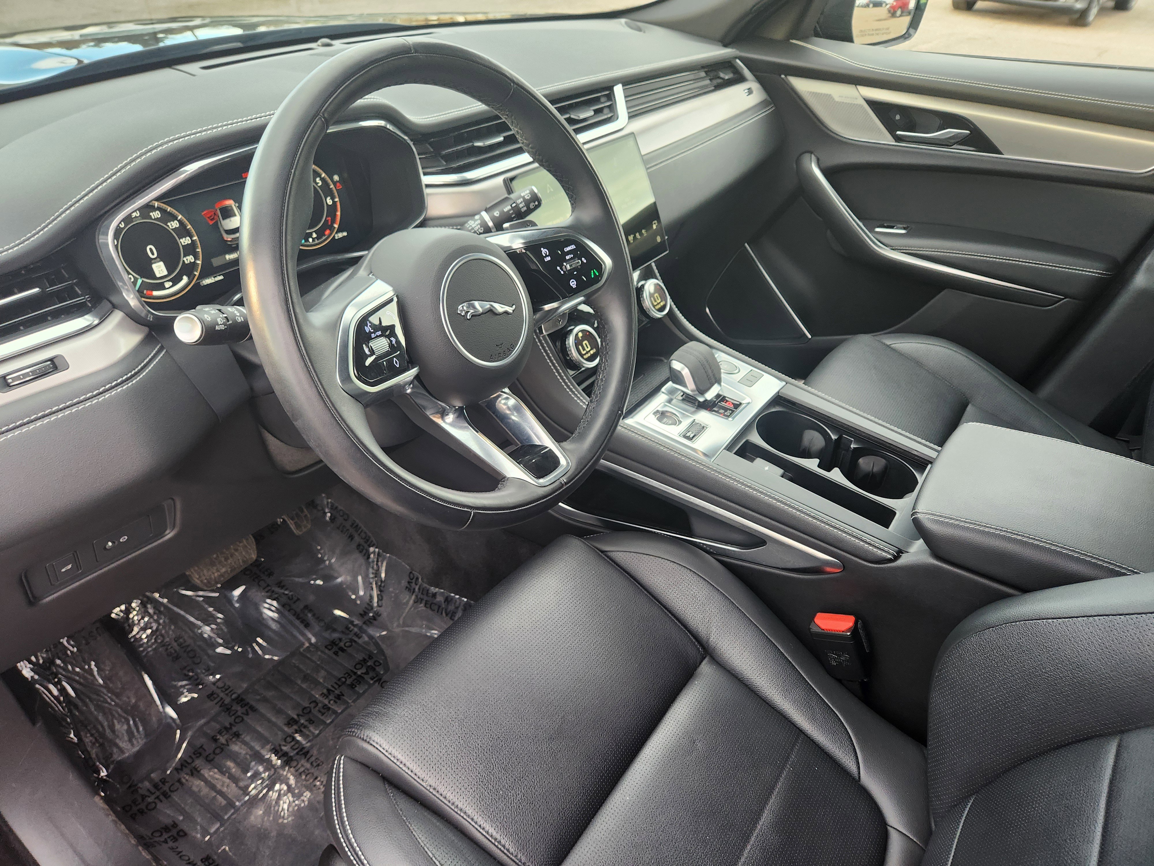 Used 2024 Jaguar F-PACE R-Dynamic S image 17