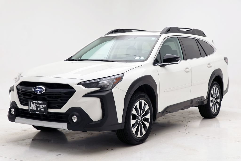 Used 2023 Subaru Outback Limited XT AWD/4WD image 2