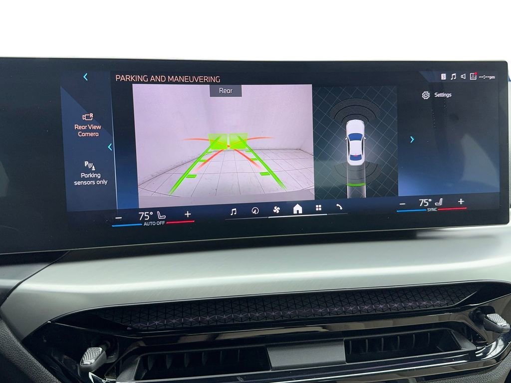 Used 2025 BMW 230i xDrive Coupe image 28