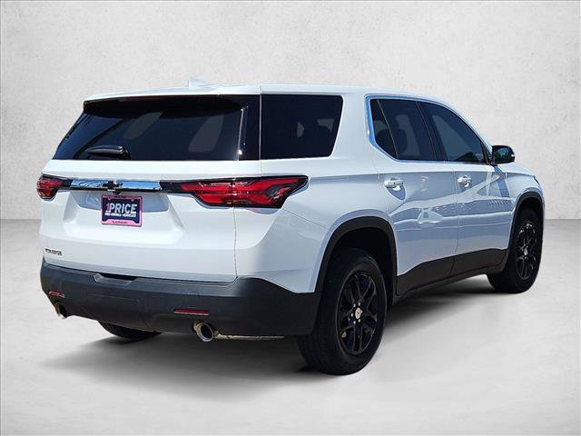 Used 2023 Chevrolet Traverse LS w/ Safety Package FWD image 5