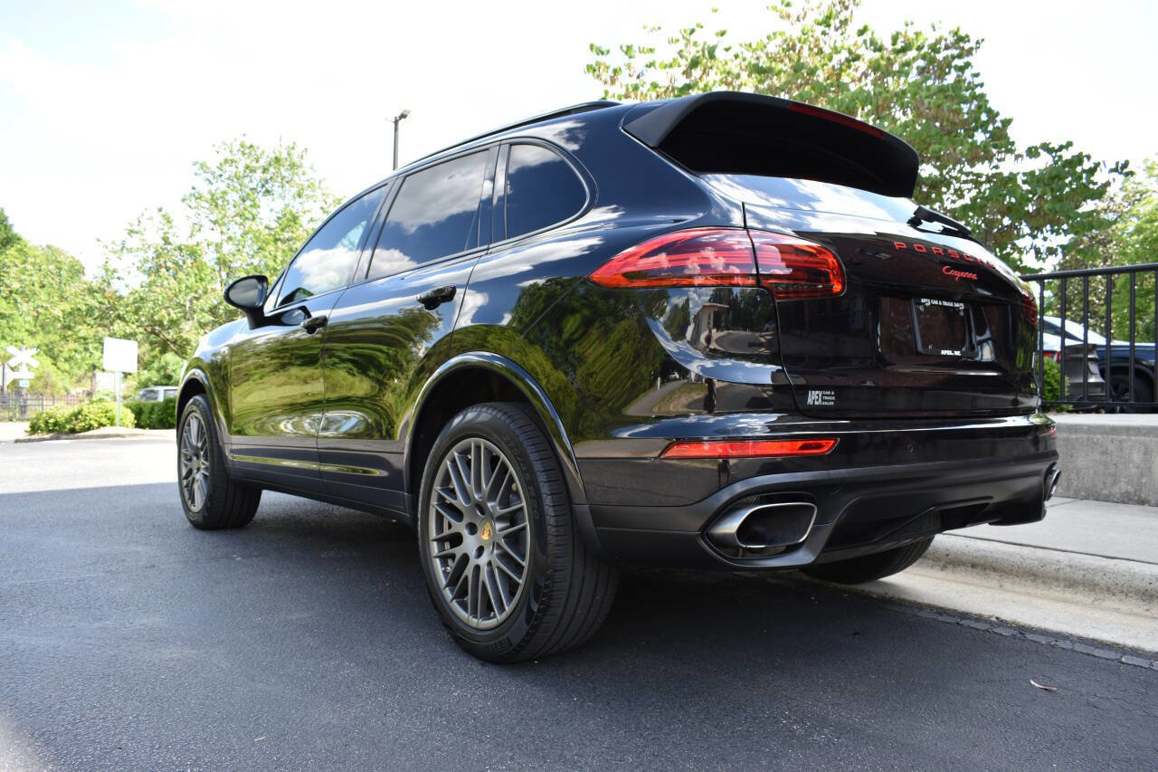 Used 2018 Porsche Cayenne Platinum Edition AWD/4WD image 37
