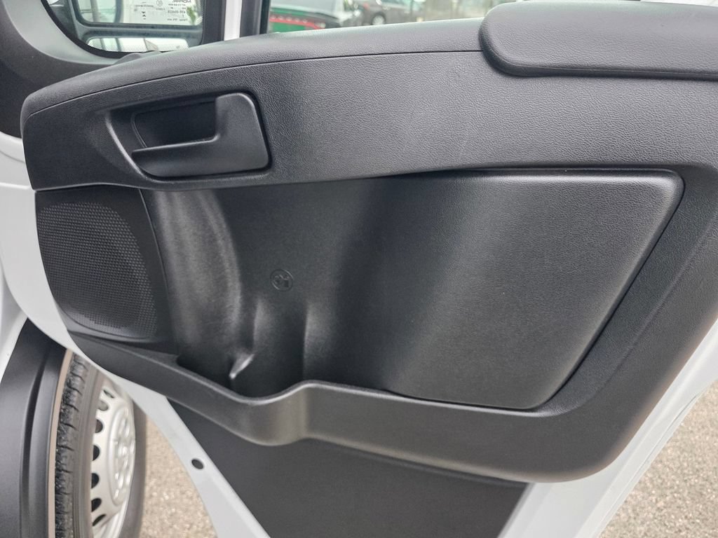 Used 2025 RAM ProMaster 2500 w/ Convenience Group FWD image 24
