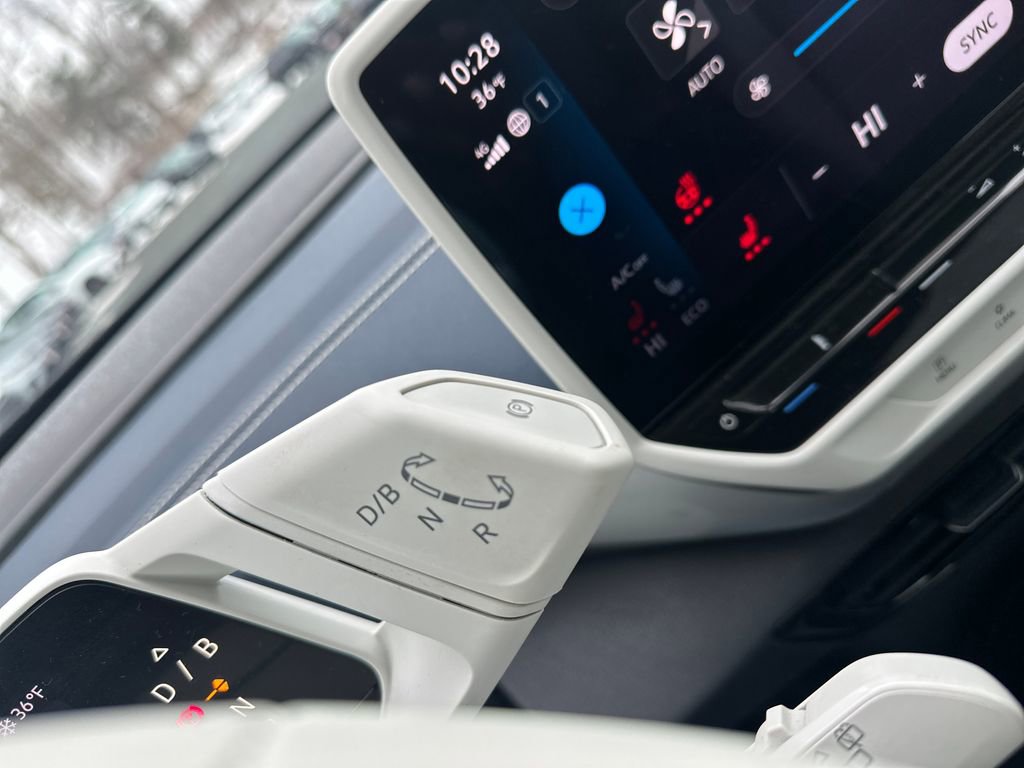 Used 2023 Volkswagen ID.4 Pro S image 12