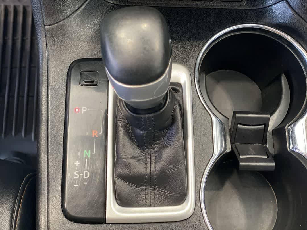 Used 2017 Toyota Highlander XLE AWD/4WD image 23