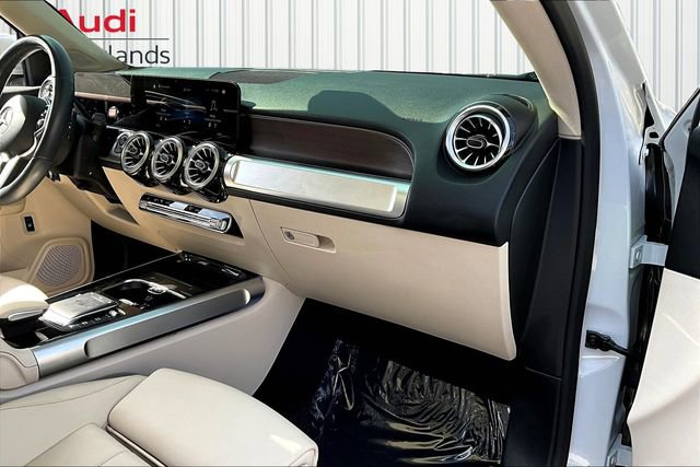 Used 2023 Mercedes-Benz GLB 250 4MATIC image 26