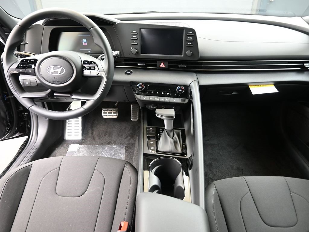 New 2026 Hyundai Elantra SEL Sport image 18