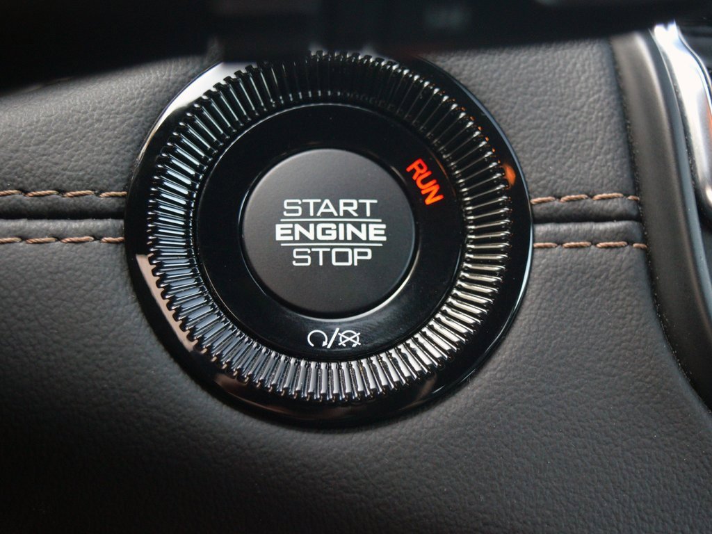 Used 2023 Jeep Compass Limited image 15