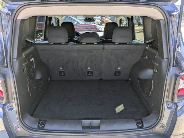 Certified 2023 Jeep Renegade Latitude AWD/4WD image 13