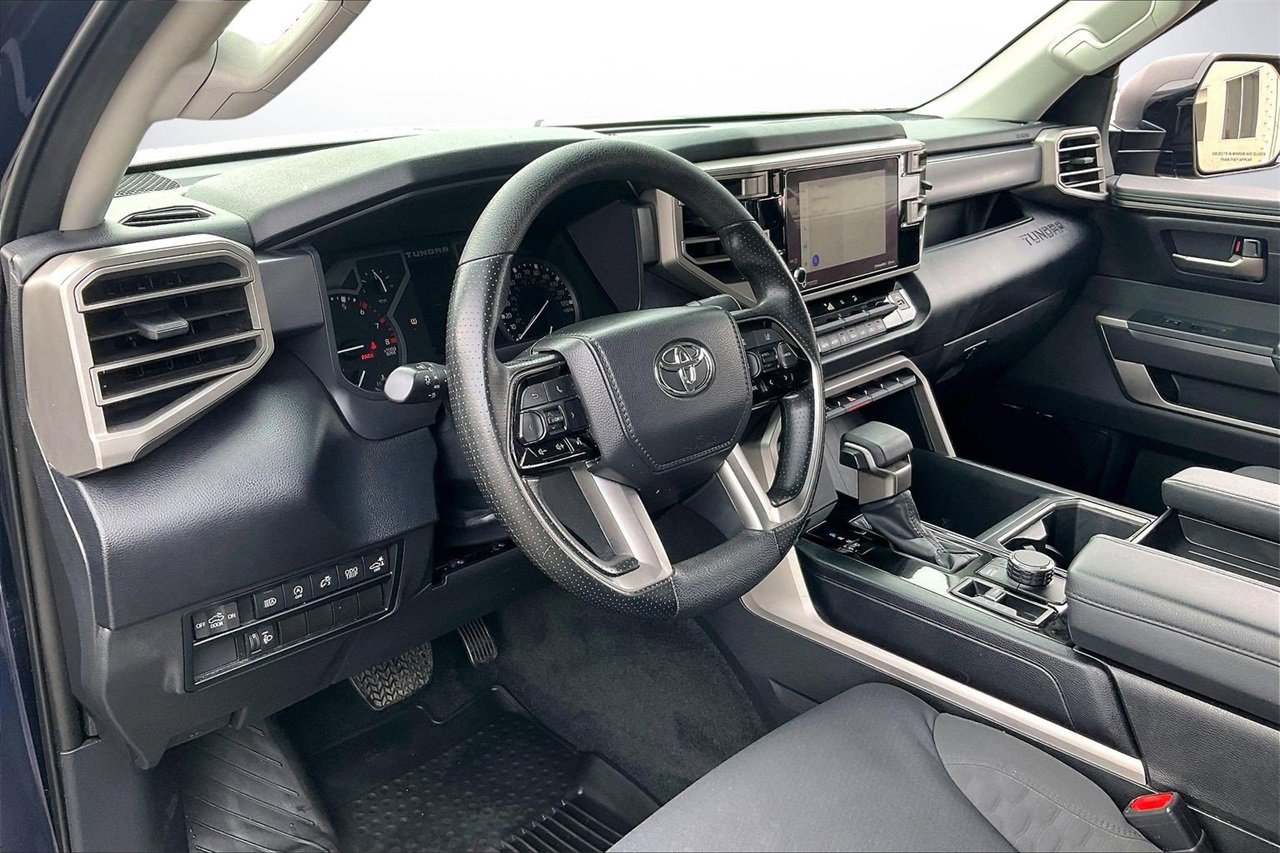 Used 2022 Toyota Tundra SR5 w/ SR5 Convenience Package image 20