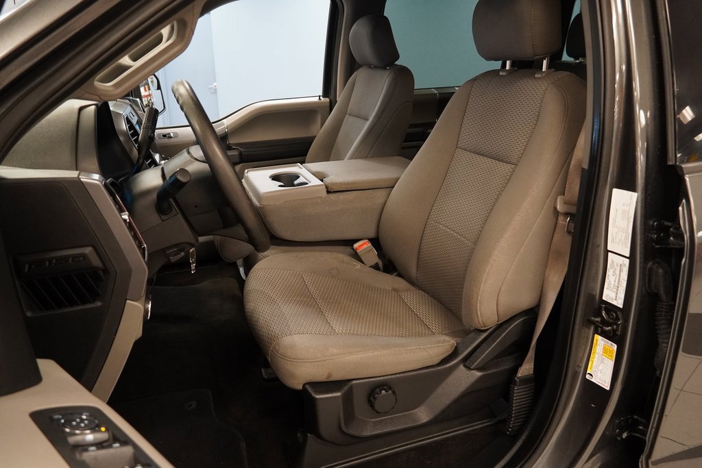 Used 2019 Ford F150 XLT w/ XTR Package image 3