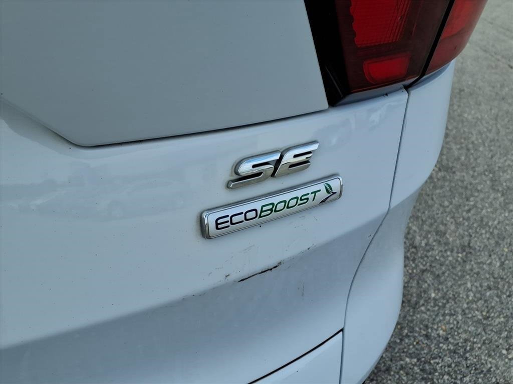 Used 2019 Ford Escape SE image 10