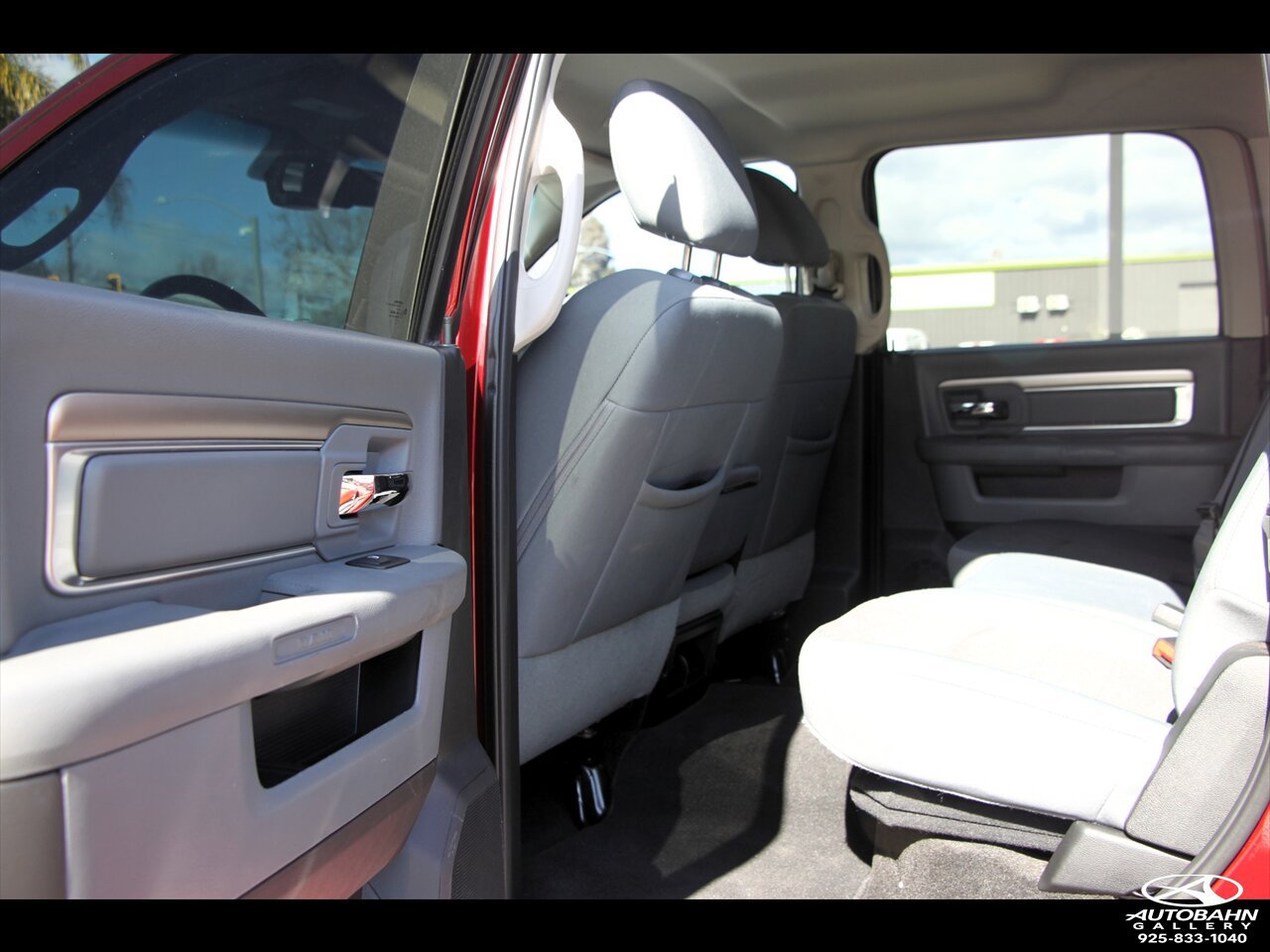 Used 2017 RAM 2500 SLT w/ Luxury Group RWD image 31